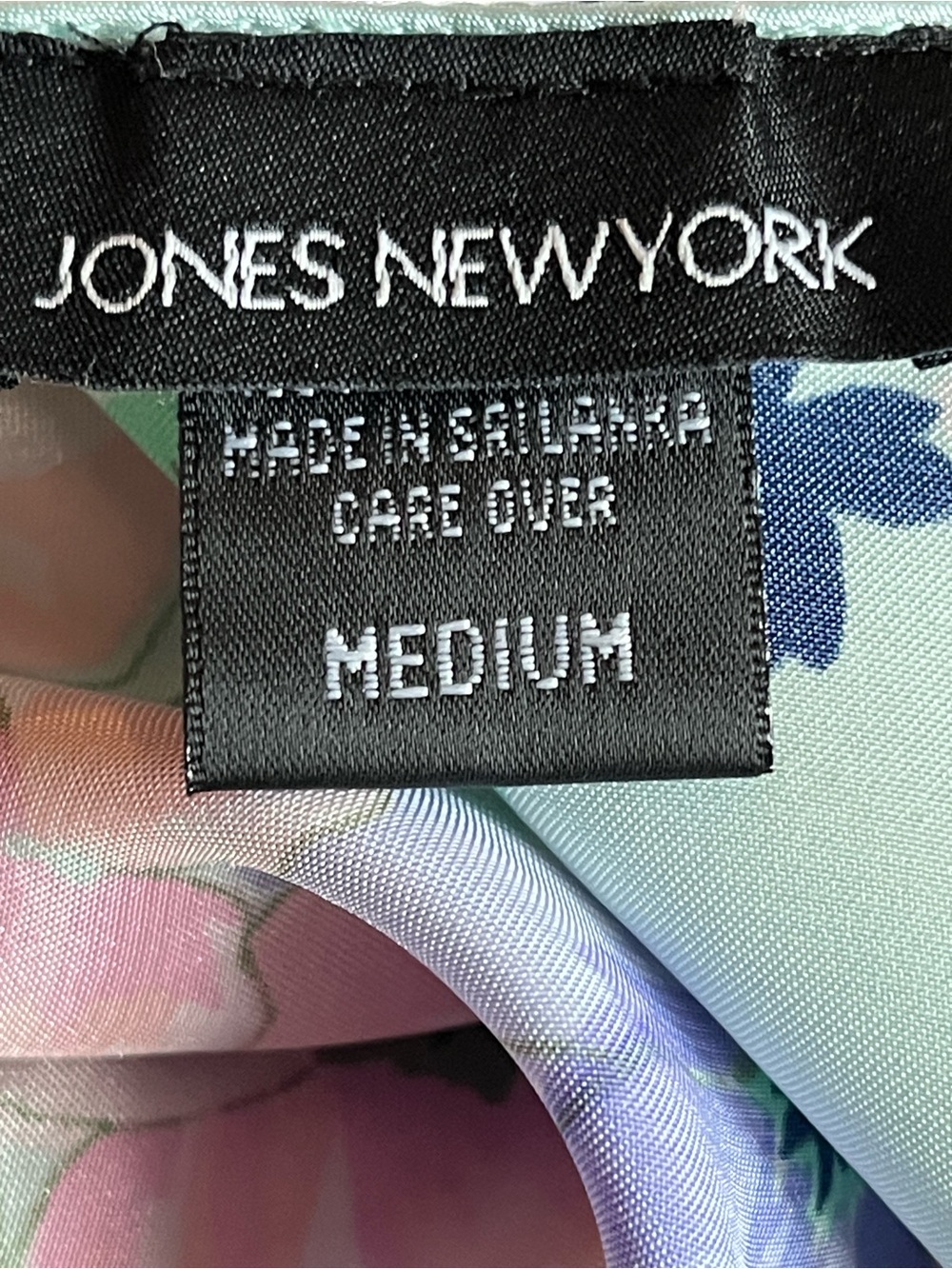 Vintage Jones. New York Slip Dress Nightwear Pastel Florals Medium - Picture 2 of 12